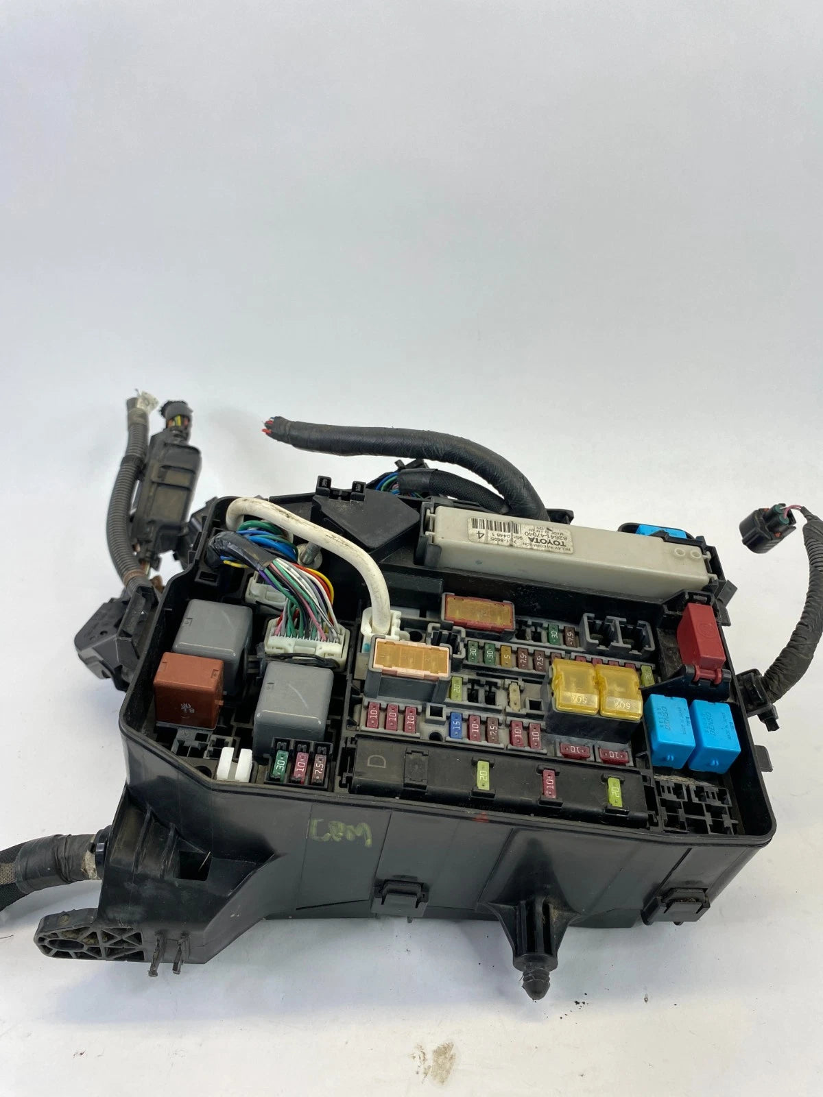 10 11 TOYOTA PRIUS 1.8L ENGINE FUSE BOX RELAY BLOCK ASSEMBLY UNIT 8264147040 OEM