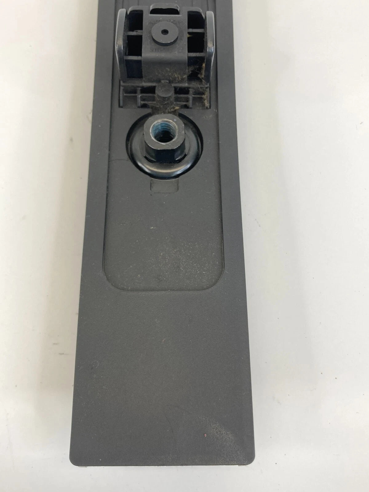 08 09 10 11 FORD FOCUS SEDAN FRONT RIGHT SEAT BELT HEIGHT ADJUSTMENT 34005613