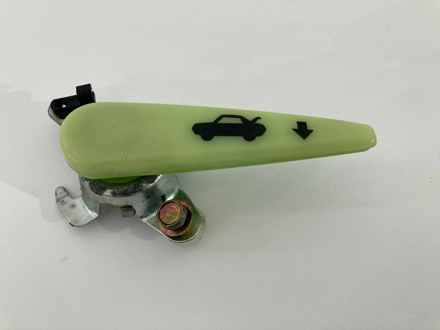 2004 2005 2006 2007 2008 TOYOTA SOLARA INTERIOR TRUNK LID RELEASE HANDLE SWITCH