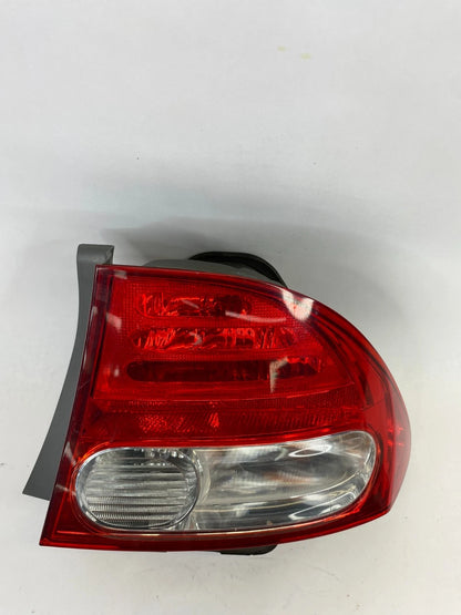2009 2010 2011 HONDA CIVIC SEDAN RIGHT PASSENGER OUTER TAILLIGHT TAIL LIGHT OEM