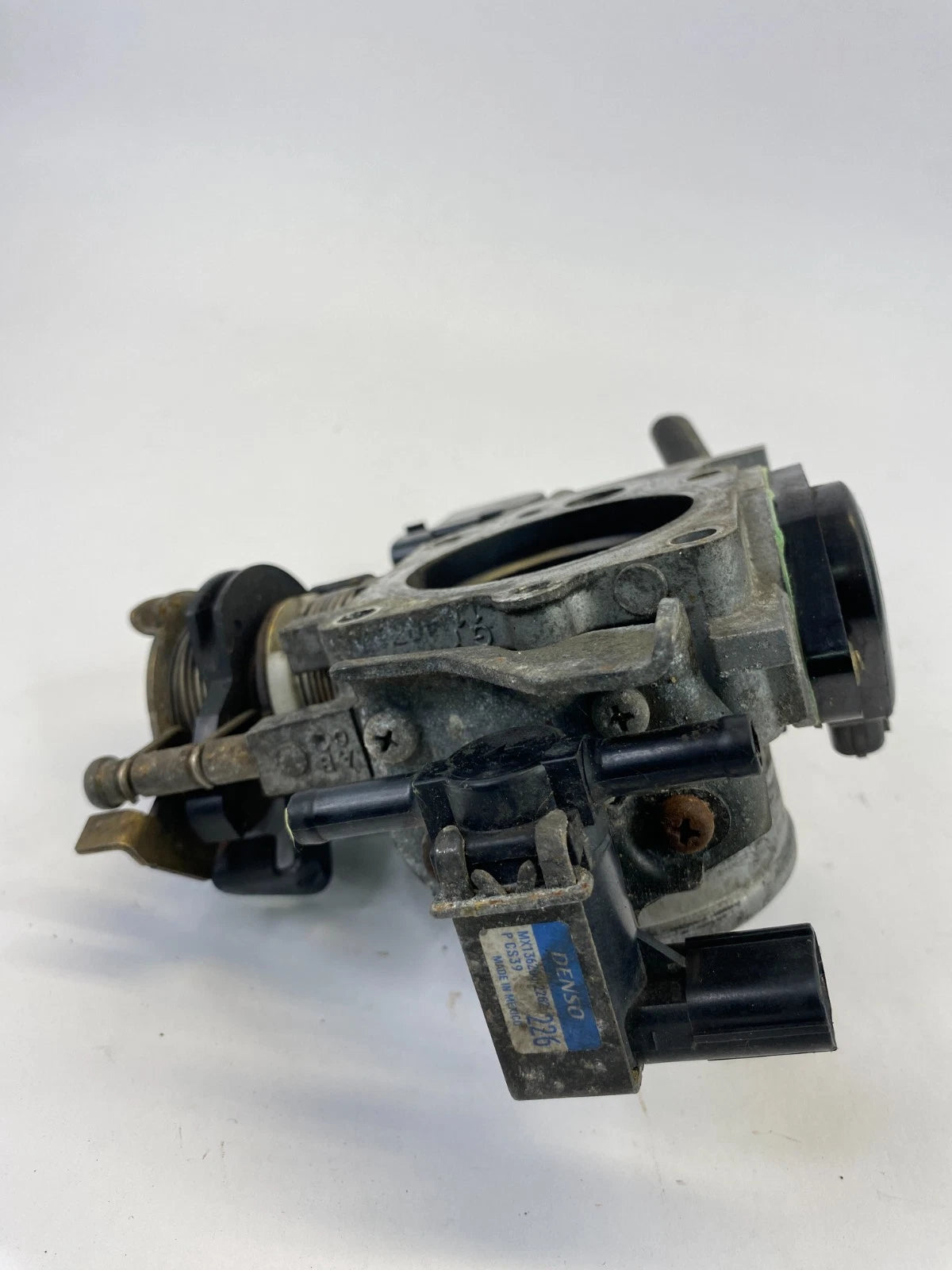 01-05 HONDA CIVIC 1.7L M/T THROTTLE BODY VALVE ASSY & POSITION SENSOR VALVE OEM