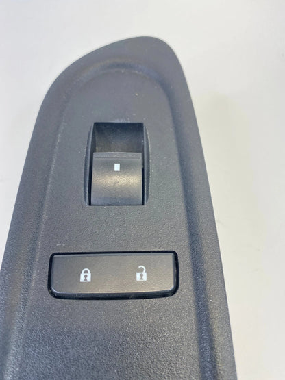 2009-2012 CHEVROLET TRAVERSE FRONT RIGHT PASSENGER WINDOW SWITCH BEZEL TRIM OEM