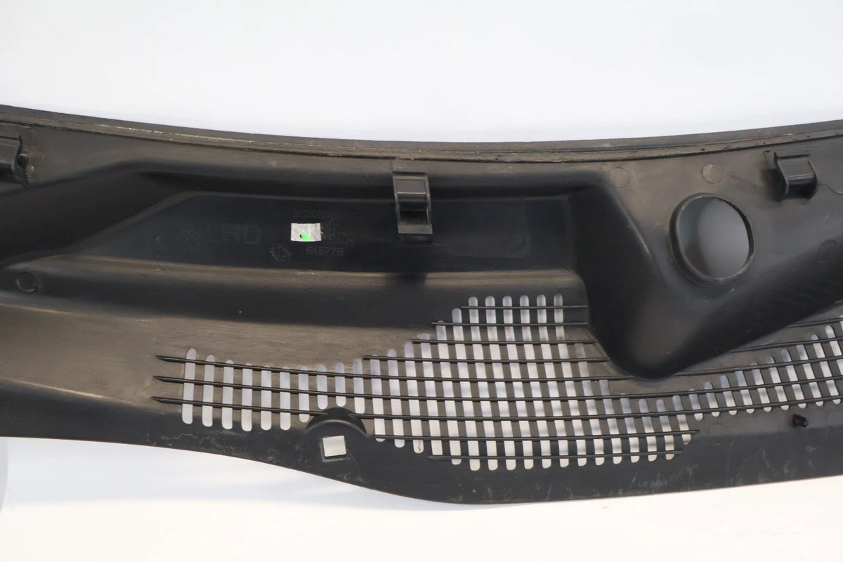2007-2017 JEEP COMPASS FRONT WINDSHIELD WIPER COWL TOP PANEL 05303964AF OEM