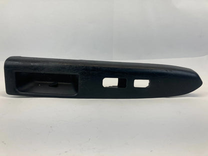 2010-2013 KIA SOUL FRONT RIGHT SIDE DOOR WINDOW SWITCH BEZEL TRIM 82350-2K030