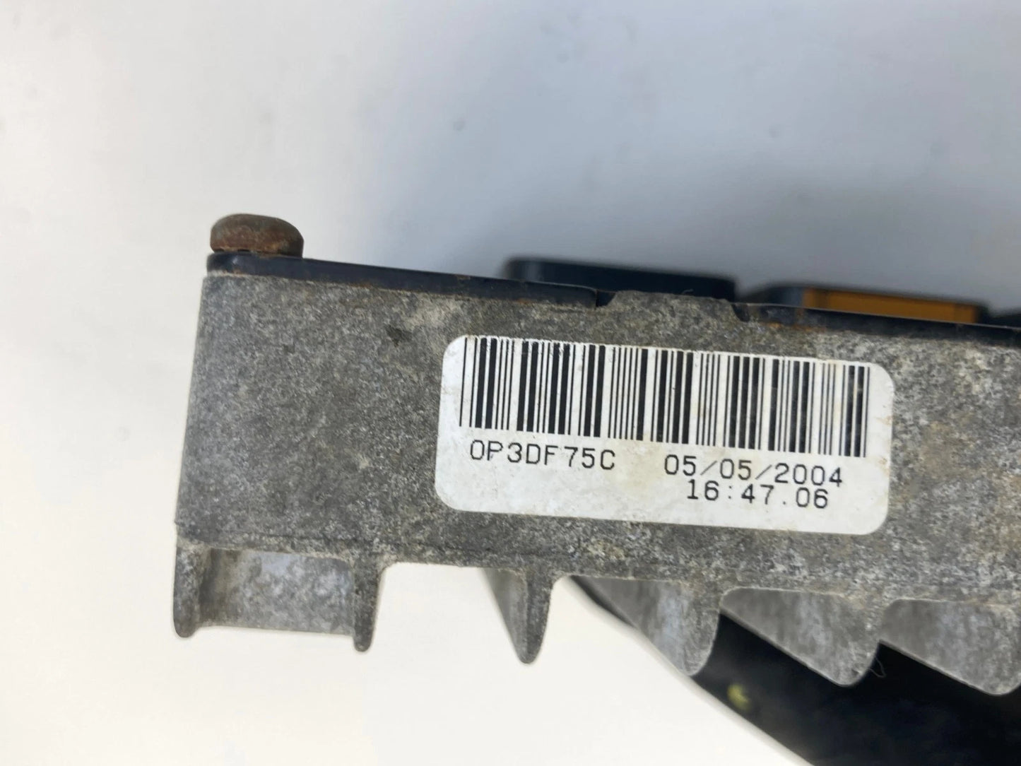 04 CHRYSLER PT CRUISER 2.4L POWERTRAIN ENGINE CONTROL MODULE PCM ECU 5033291AD