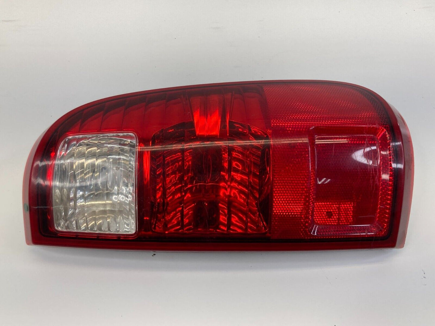 2008-2016 Ford F-250 Super Duty Rear Right Tail Light Taillight 44ZH-1859B