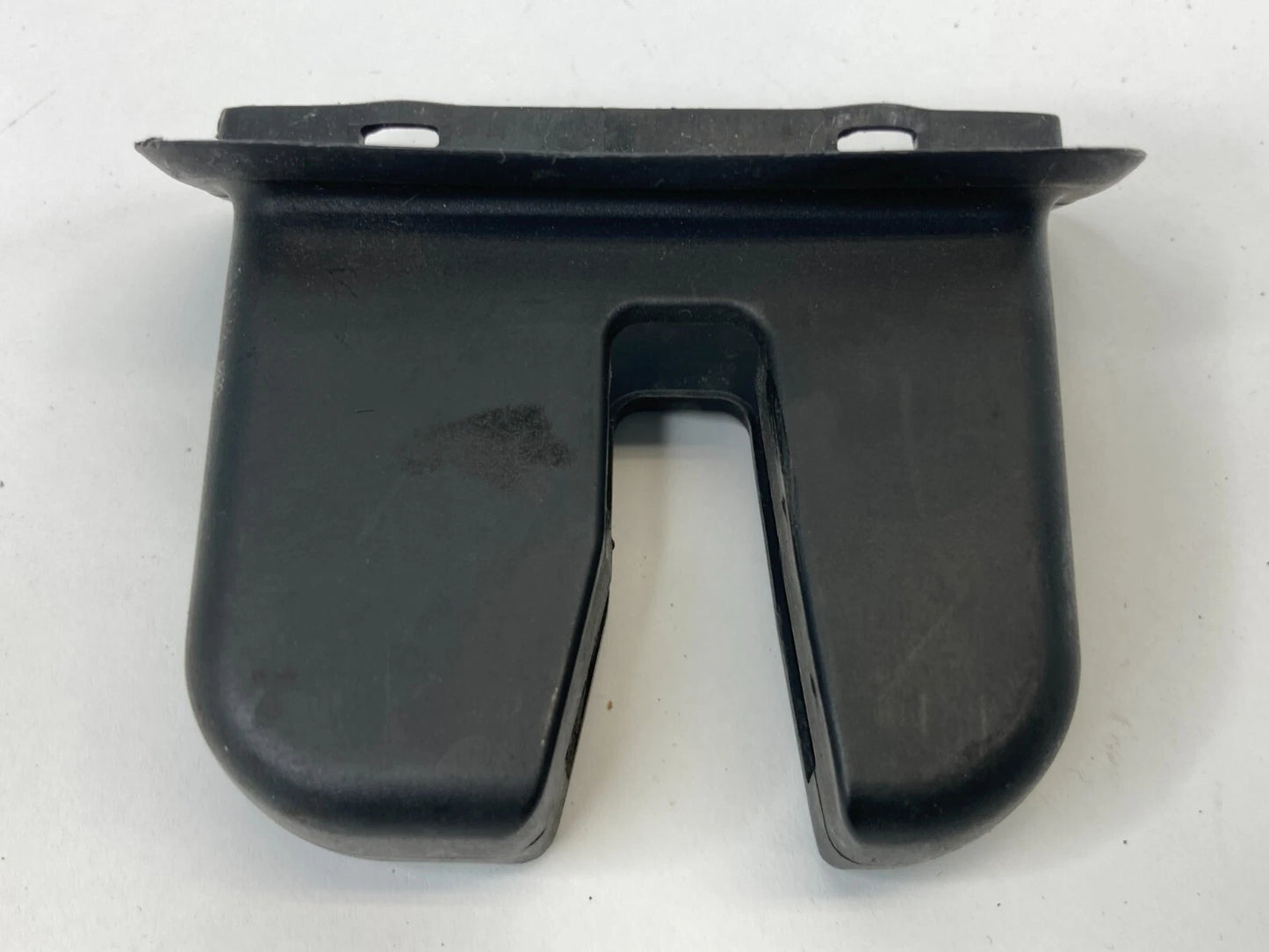 2006-2011 AUDI A6 REAR TRUNK LOCK LATCH COVER TRIM ONLY 4E0-827-520 OEM