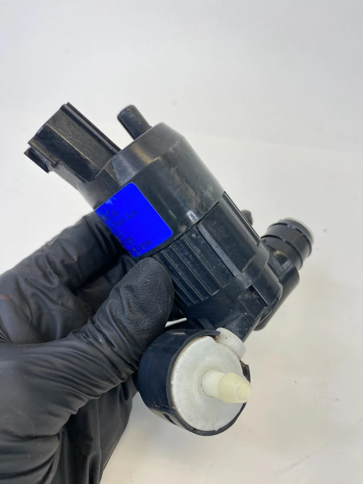 11-19 EXPLORER 13-19 INTERCEPTOR UTILITY WINDSHIELD WIPER WASHER FLUID PUMP OEM