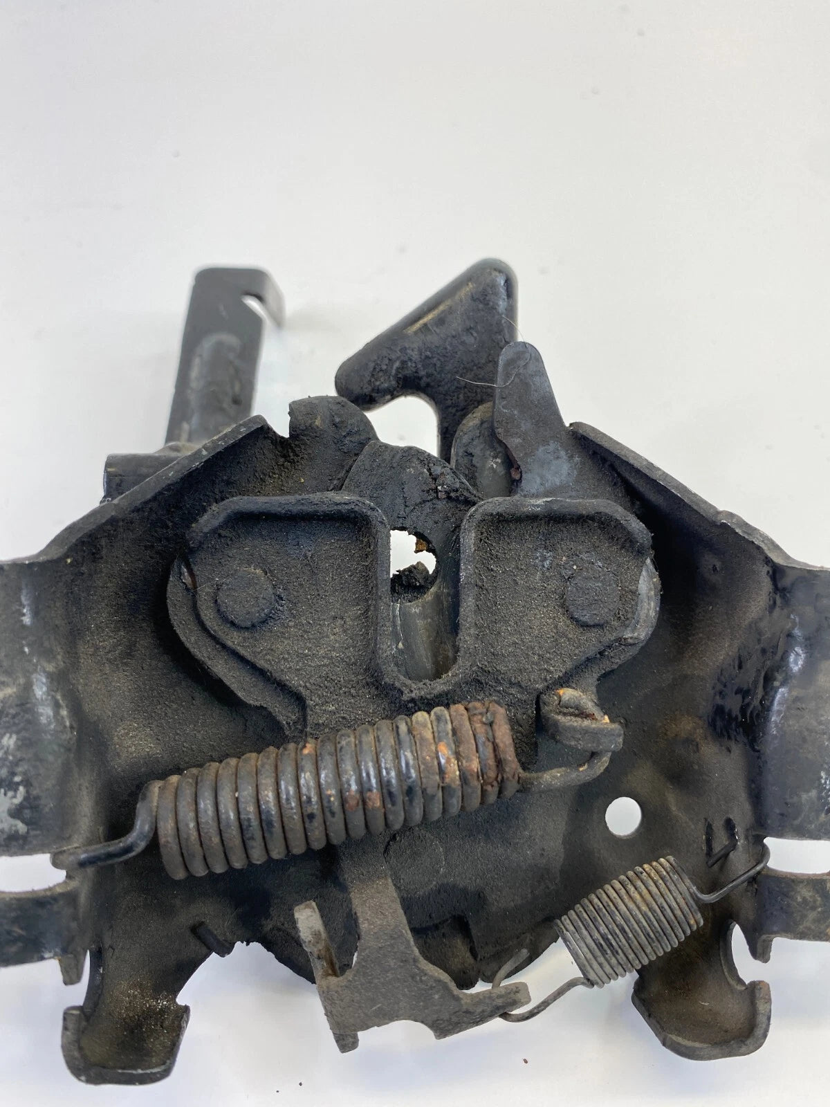 2002 2003 2004 2005 2006 FORD EXPEDITION HOOD LOCK LATCH RELEASE ACTUATOR OEM