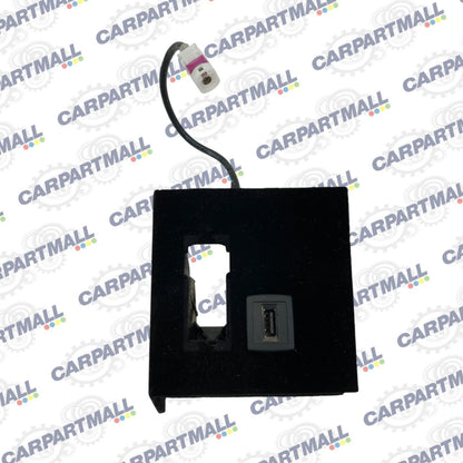 2012-2016 MERCEDES-BENZ E350 CENTER CONSOLE USB SOCKET PLATE TRIM 212-821-09-11