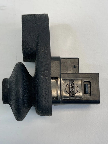 08-11 NISSAN ROGUE 07-12 VERSA REAR LEFT DOOR COURTESY LIGHT AJAR JAMB SWITCH