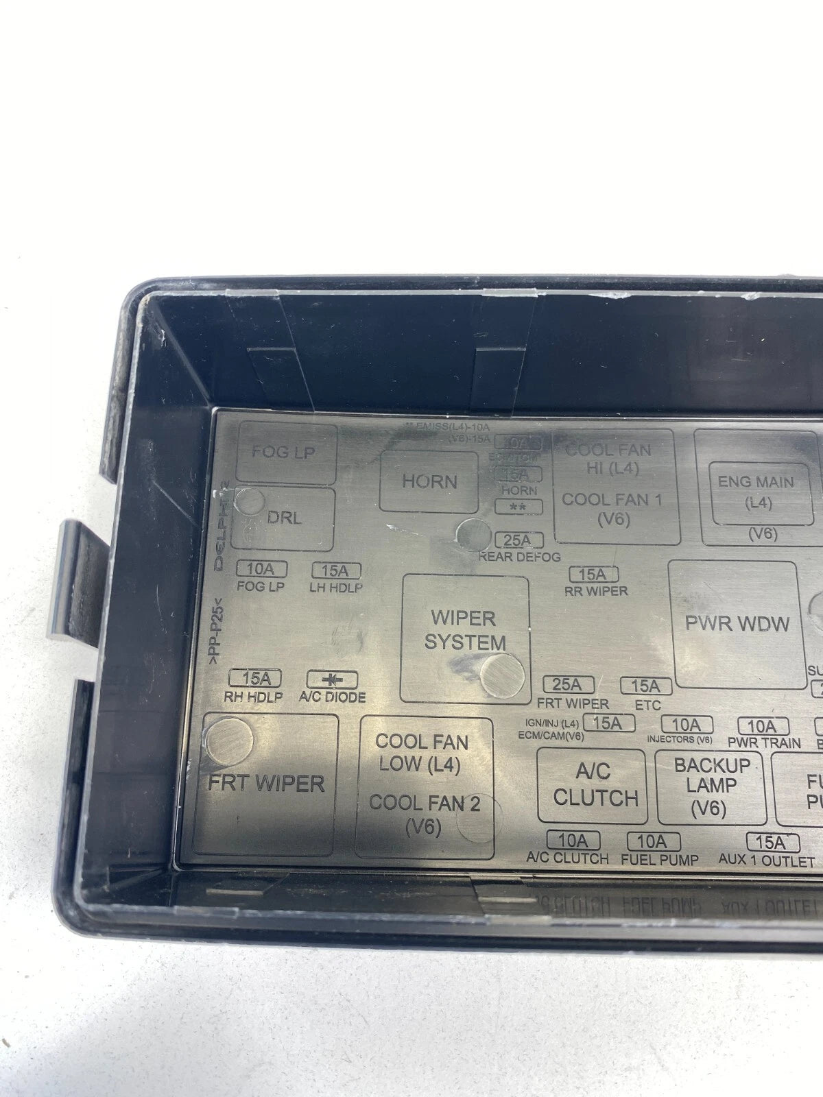 2005 05 SATURN VUE BASE 3.5L V6 FUSE BOX RELAY JUNCTION FUSEBOX CAP COVER OEM