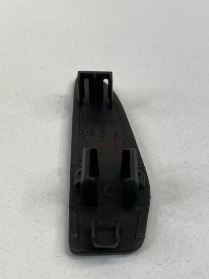 2012-2018 FORD FOCUS SE 4-DR 2.0L FRONT RIGHT DOOR TRIM PANEL CAP BM51A237W24ABW