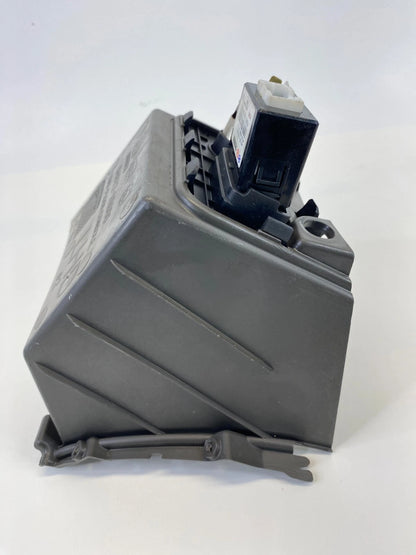 2012-2017 HYUNDAI ACCENT REAR RIGHT SIDE BACK DOOR LOCK LATCH ACTUATOR OEM