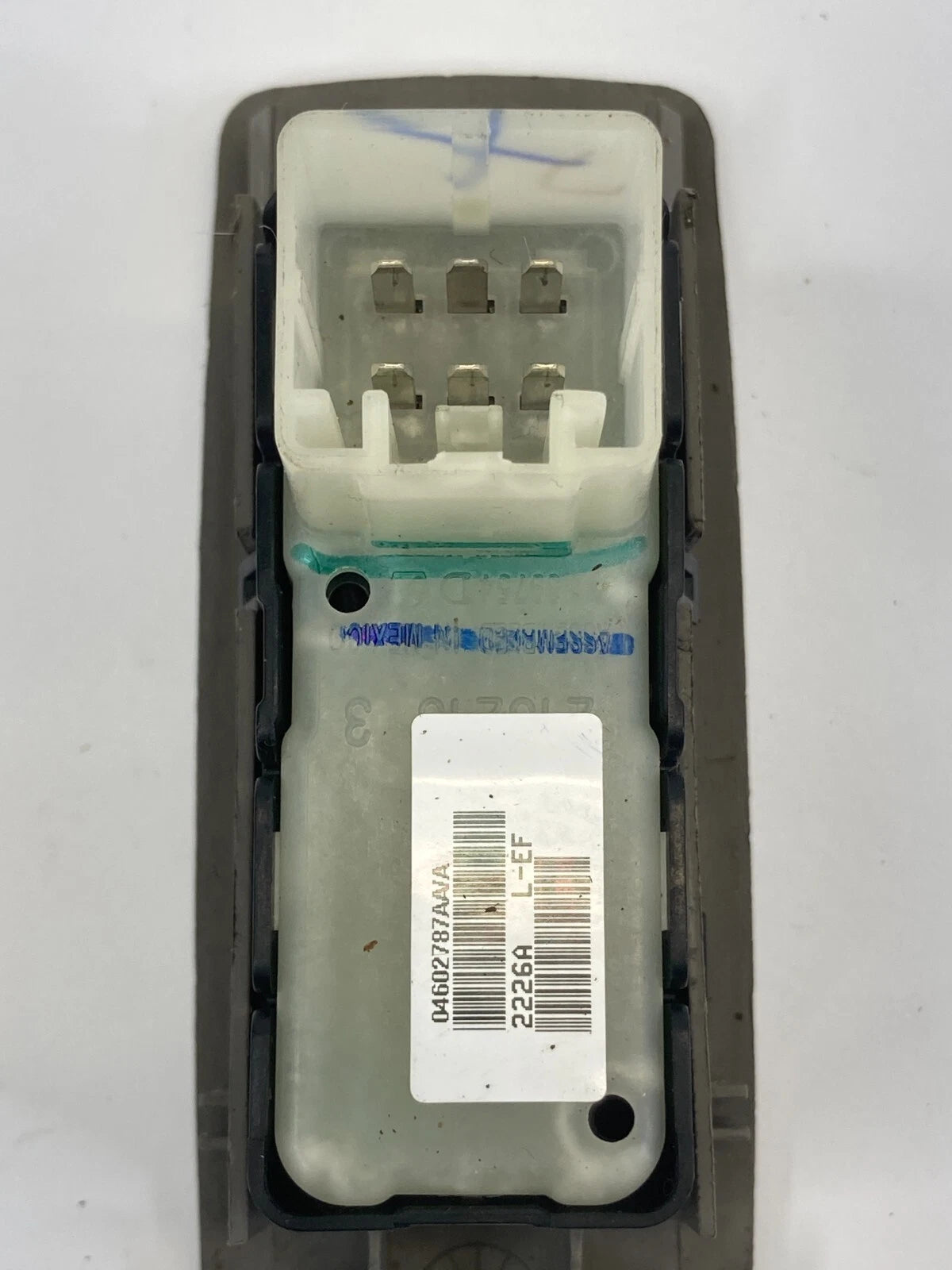 2007 07 JEEP COMMANDER REAR RIGHT SIDE DOOR WINDOW SWITCH 04602787AA OEM