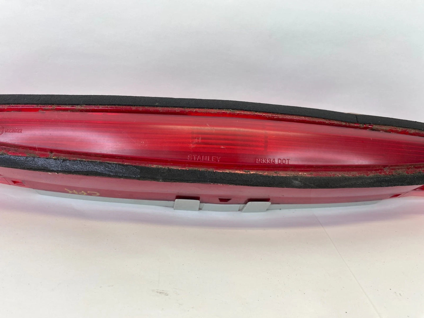 2010-2013 MAZDA3 MAZDA 3 SEDAN REAR THIRD 3RD BRAKE STOP LIGHT LAMP MOUNTED OEM