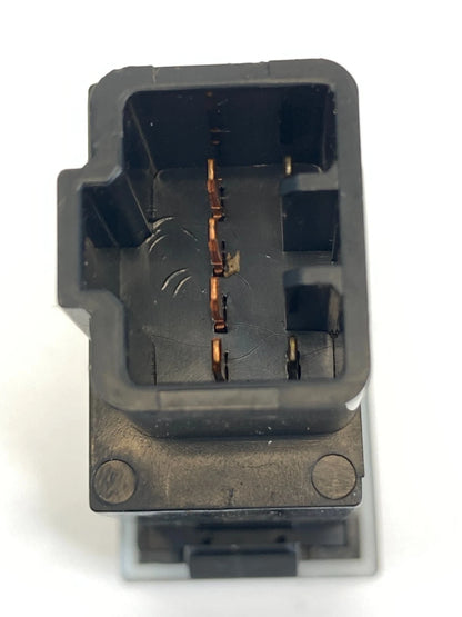 2003-2006 KIA SORENTO DASH CRUISE CONTROL SWITCH BUTTON 93210-3E000 OEM