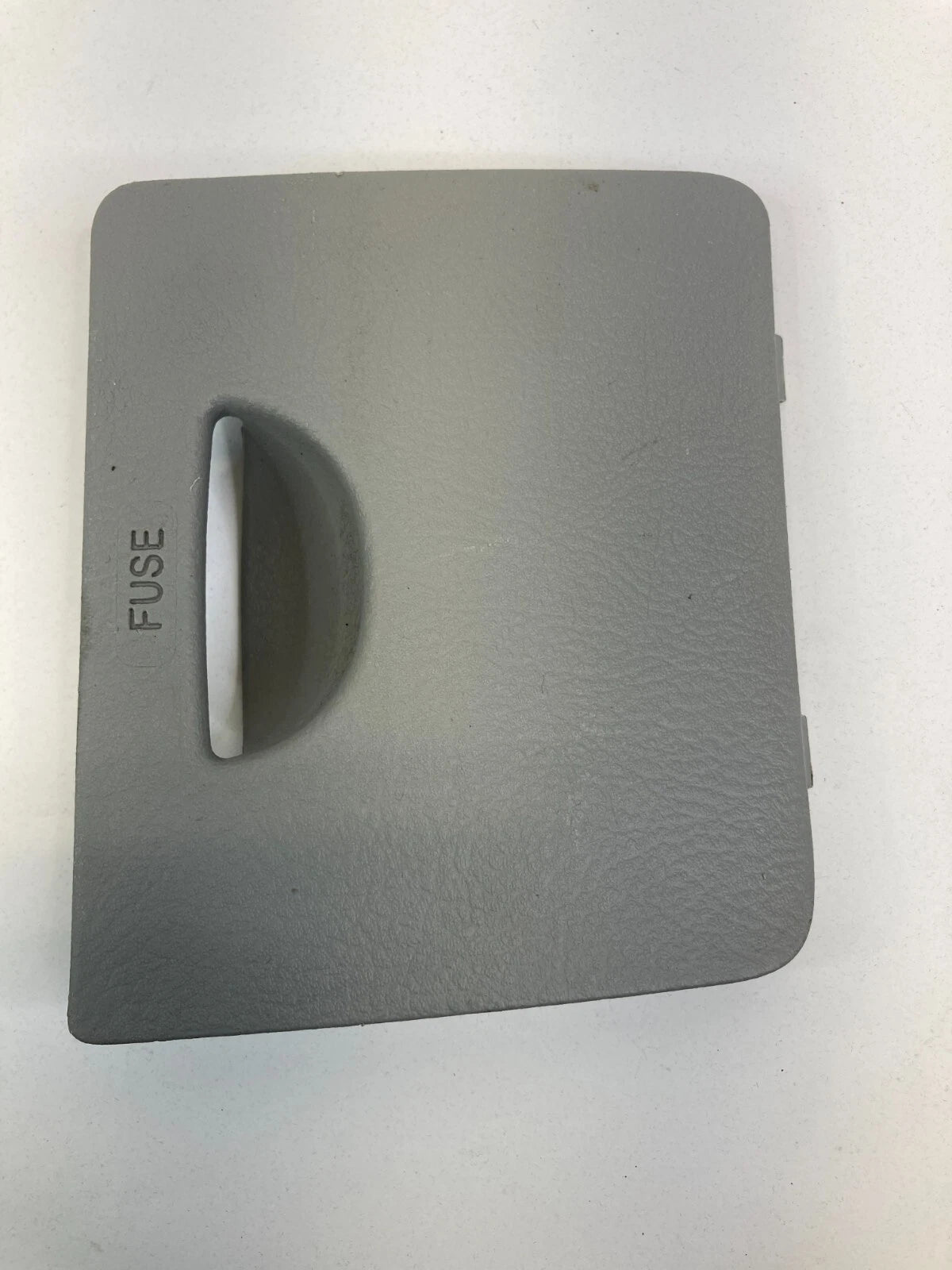 2004-2009 KIA SPECTRA DASH FUSEBOX FUSE BOX COVER LID TRIM BEZEL OEM