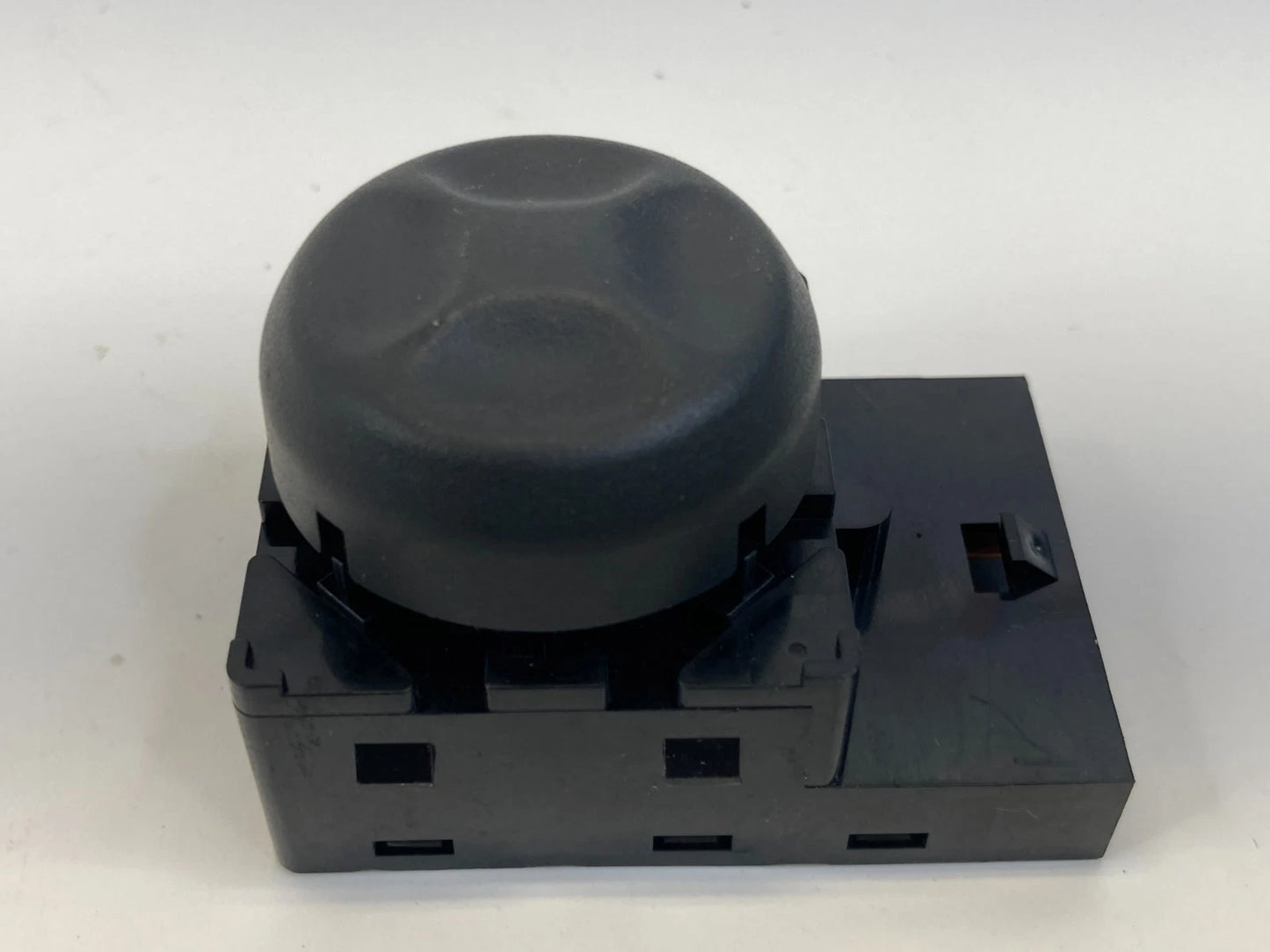 2010-2016 Buick LaCrosse Front Left Seat Lumbar Switch 25802502 OEM