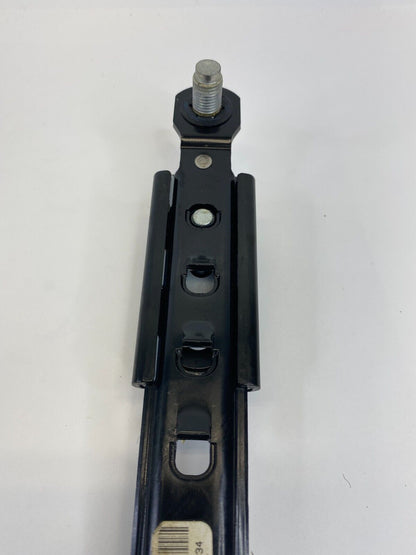 2011-2016 Hyundai Elantra Right Seat Belt Adjuster Height Bracket Support OEM