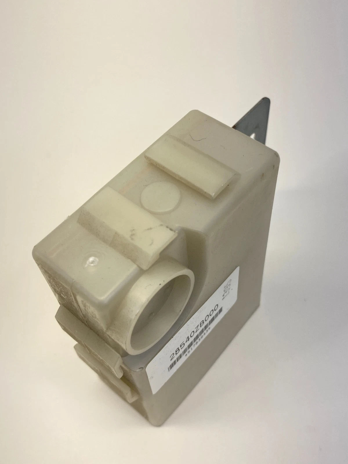 2004-2006 NISSAN ALTIMA 2.5L TRANSMISSION CONTROL MODULE SHIFT LOCK 28540ZB000