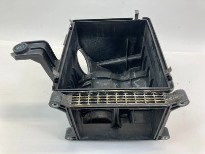 2006-2010 HYUNDAI SONATA 2.4L 16V BODY AIR INTAKE CLEANER LOWER FILTER COVER OEM