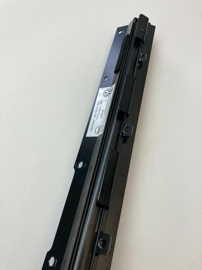 06-10 VOLKSWAGEN PASSAT REAR RIGHT SIDE DOOR WINDOW SUN SHADE BLIND 3C5861334A