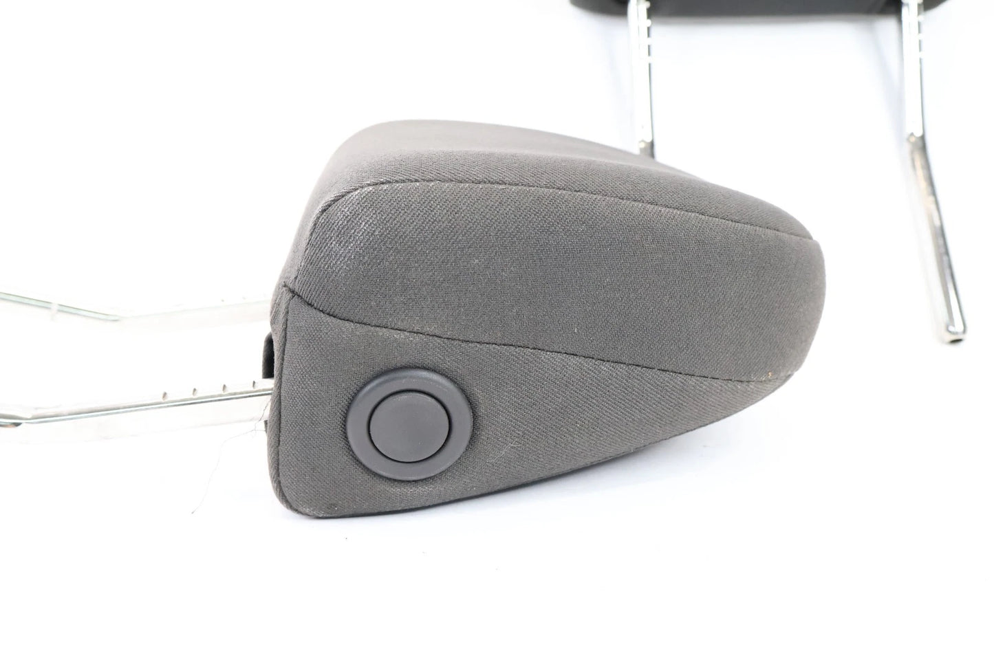 2016-2018 CHEVROLET CRUZE FRONT SEAT HEAD RESTRAINT HEADREST LEFT & RIGHT OEM