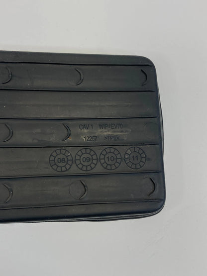 2009-2014 VOLKSWAGEN ROUTAN CENTER CONSOLE UPPER RUBBER MAT INSERT WIP1EV70 OEM