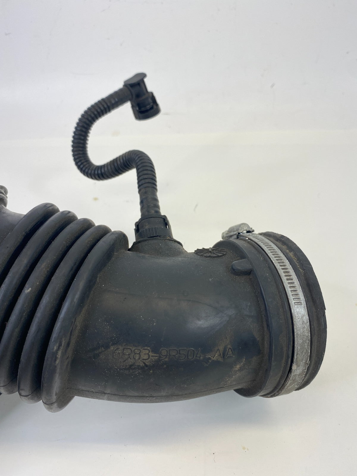 09-11 Jaguar XF 4.2L RWD Air Intake Cleaner Hose Pipe Duct Tube 6R839R504AA OEM