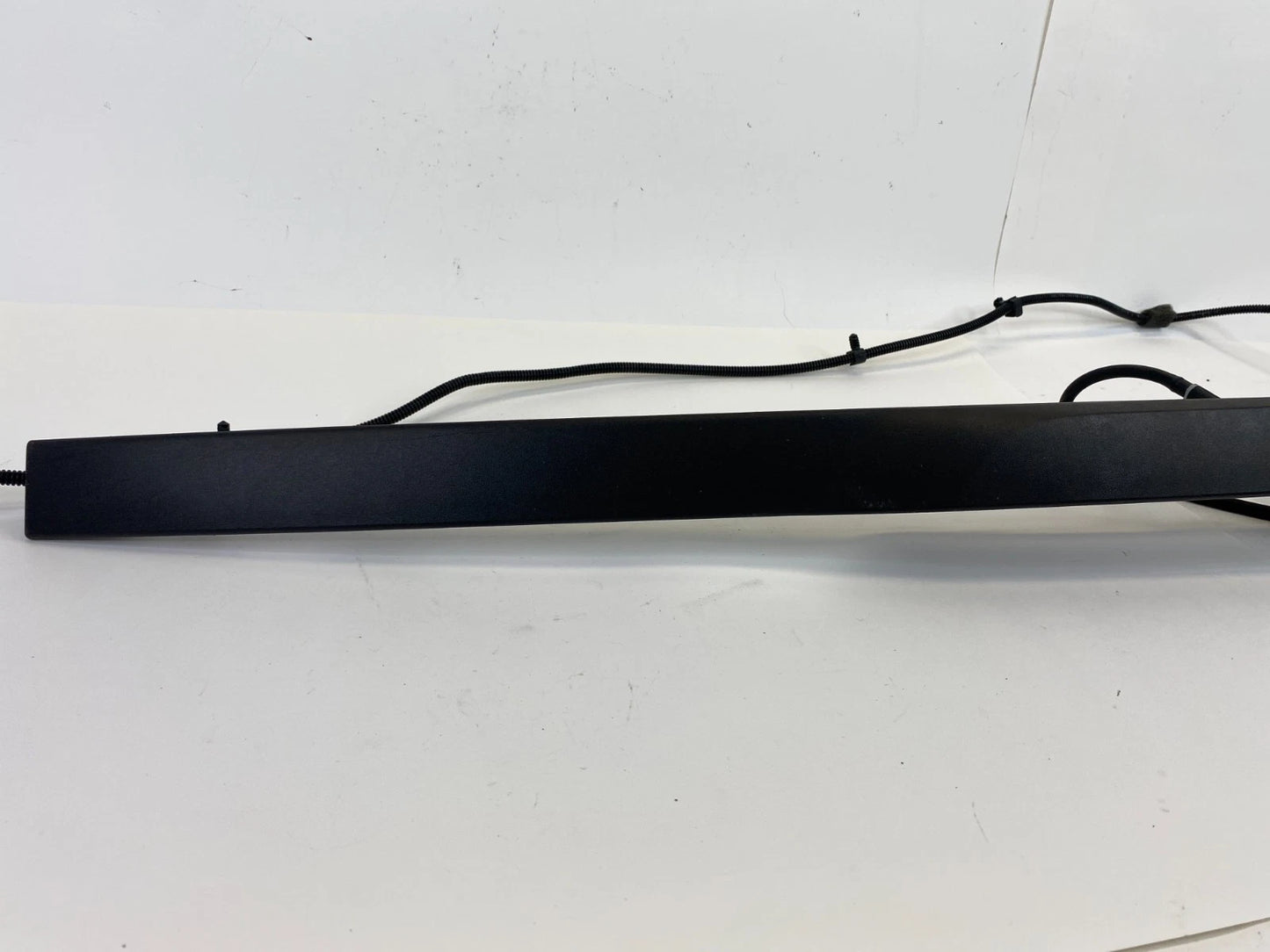 2016-2019 FORD EXPLORER INTERCEPTOR REAR TRUNK TAILGATE MOLDING BEZEL W/CAMERA