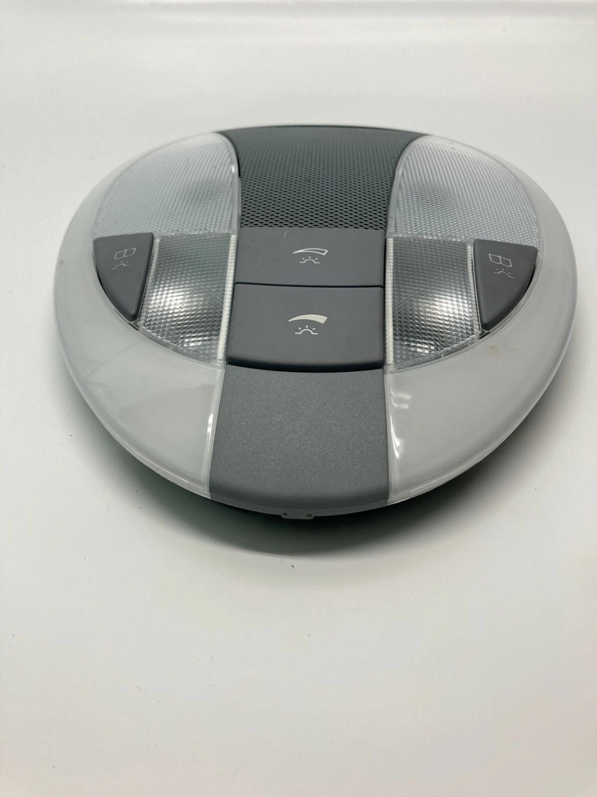 03-06 MERCEDES-BENZ E320 REAR OVERHEAD DOME READING MAP LIGHT LAMP 2118202001