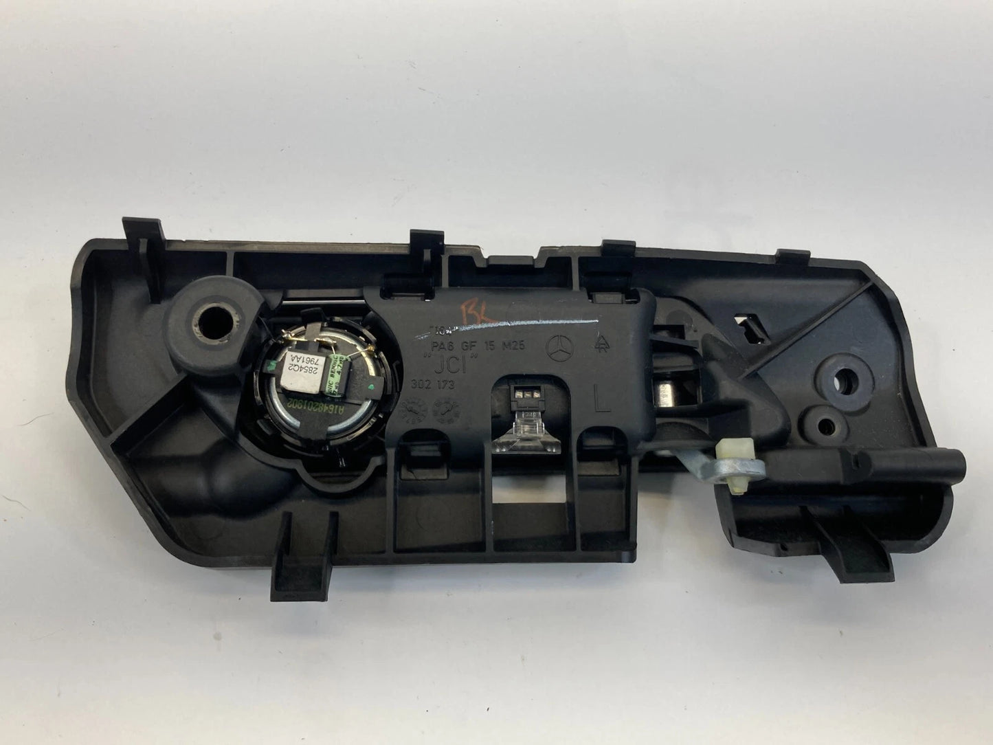 2006 2007 MERCEDES-BENZ ML500 REAR LEFT SIDE INTERIOR DOOR HANDLE W/ TWEETER