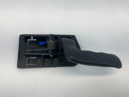 2000-2006 GMC YUKON REAR RIGHT PASSENGER SIDE INTERIOR DOOR HANDLE OEM 15780298