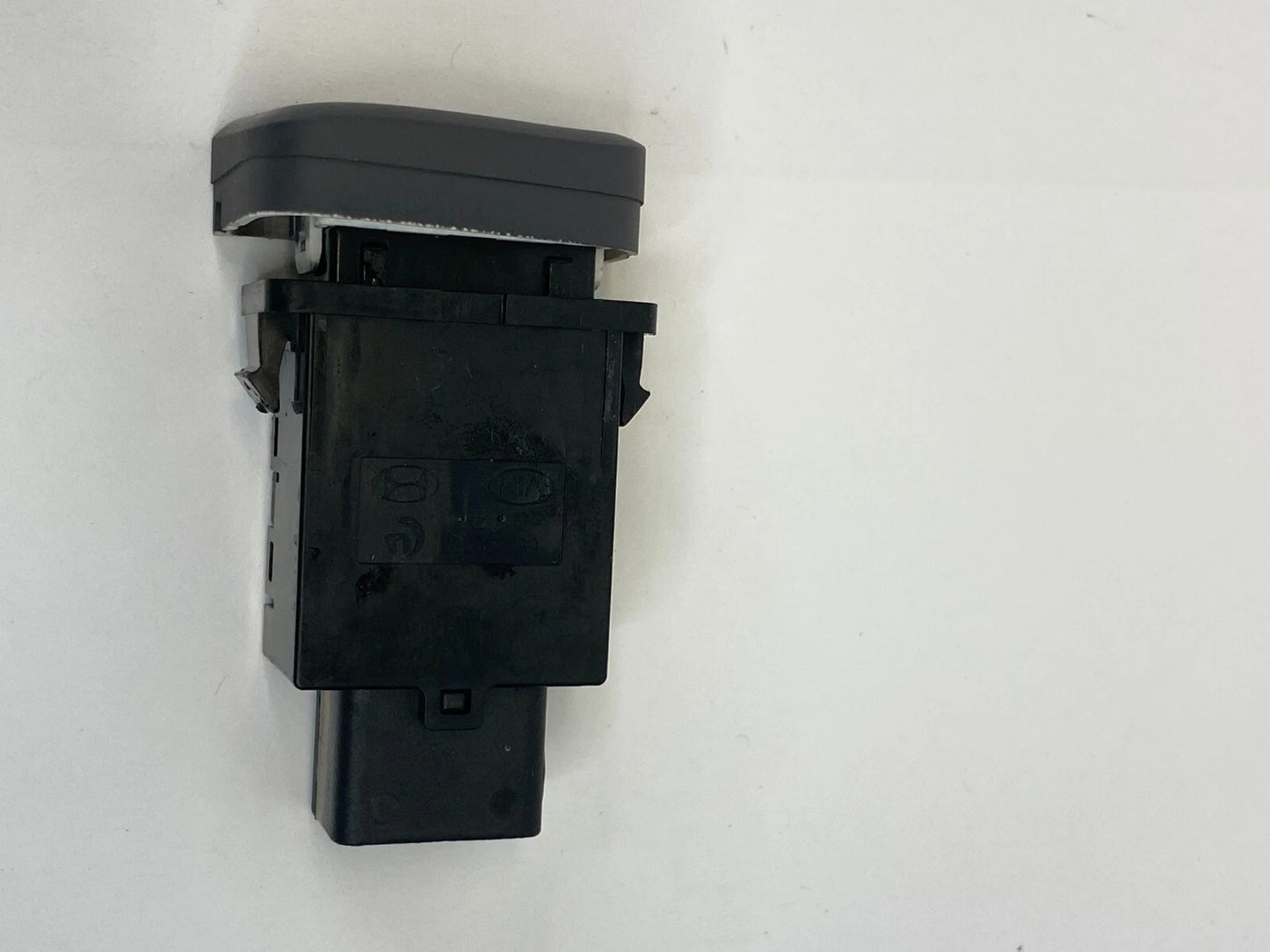 2011-20016 HYUNDAI ELANTRA SEDAN DASHBOARD STABILAZER CONTROL SWITCH ASSEMBLY