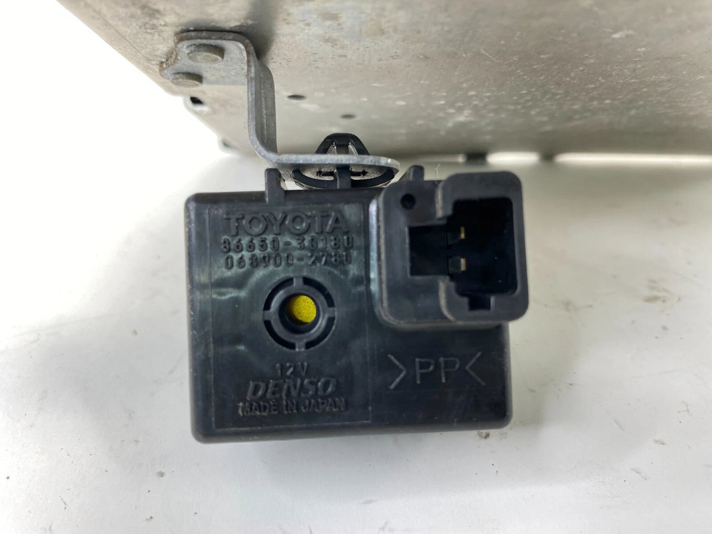 2001-2005 LEXUS GS300 3.0L RWD A/T CHASSIS ECM SKID CONTROL MODULE 89540-30392