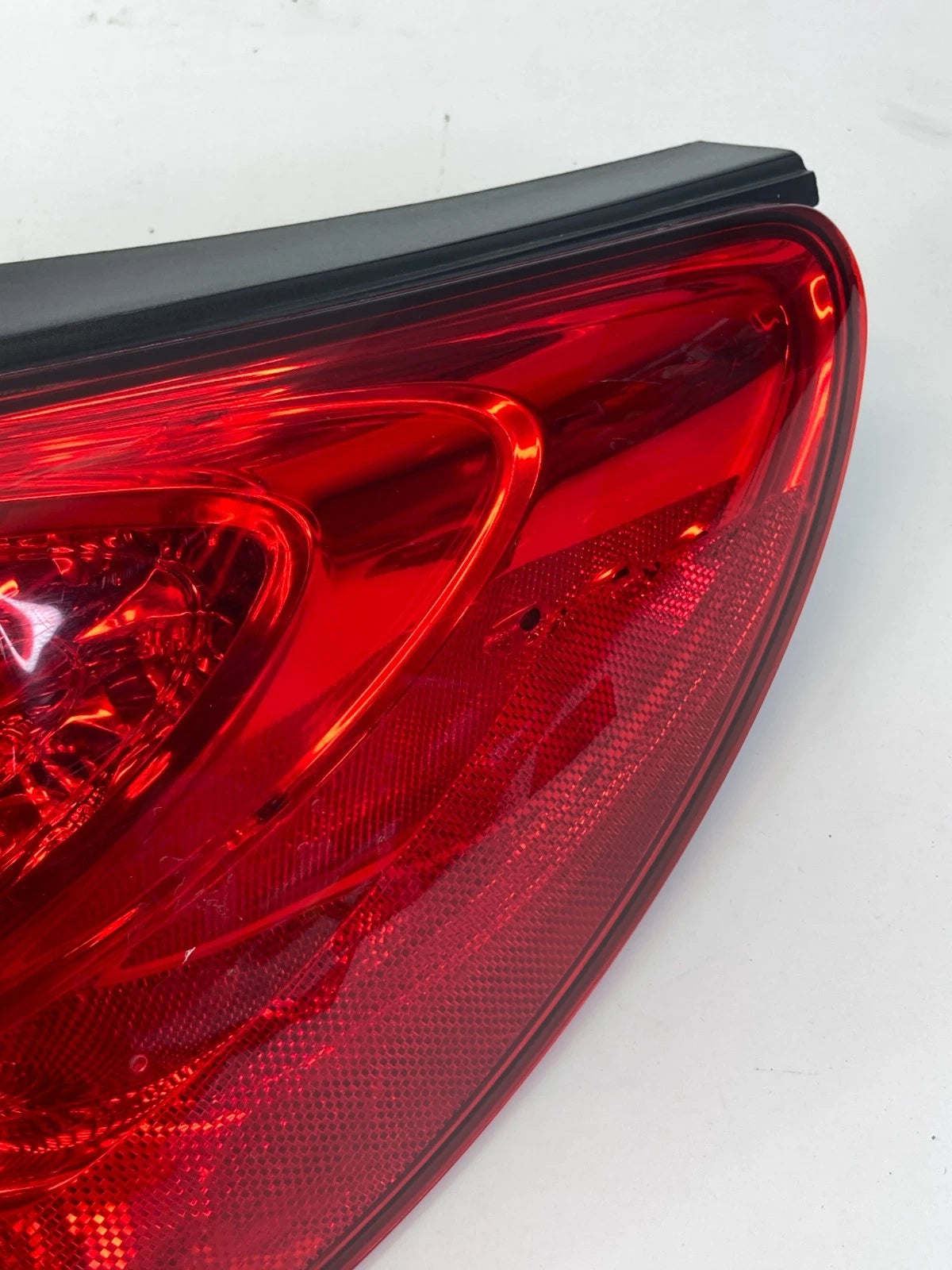 11-14 CHRYSLER 200 CONVERTIBLE REAR RIGHT BACK SIDE TAIL LIGHT TAILLIGHT LAMP