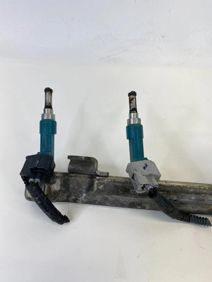 10-15 TOYOTA PRIUS 1.8L L4 AT HYBRID ENGINE FUEL INJECTOR RAIL DELIVERY PIPE OEM