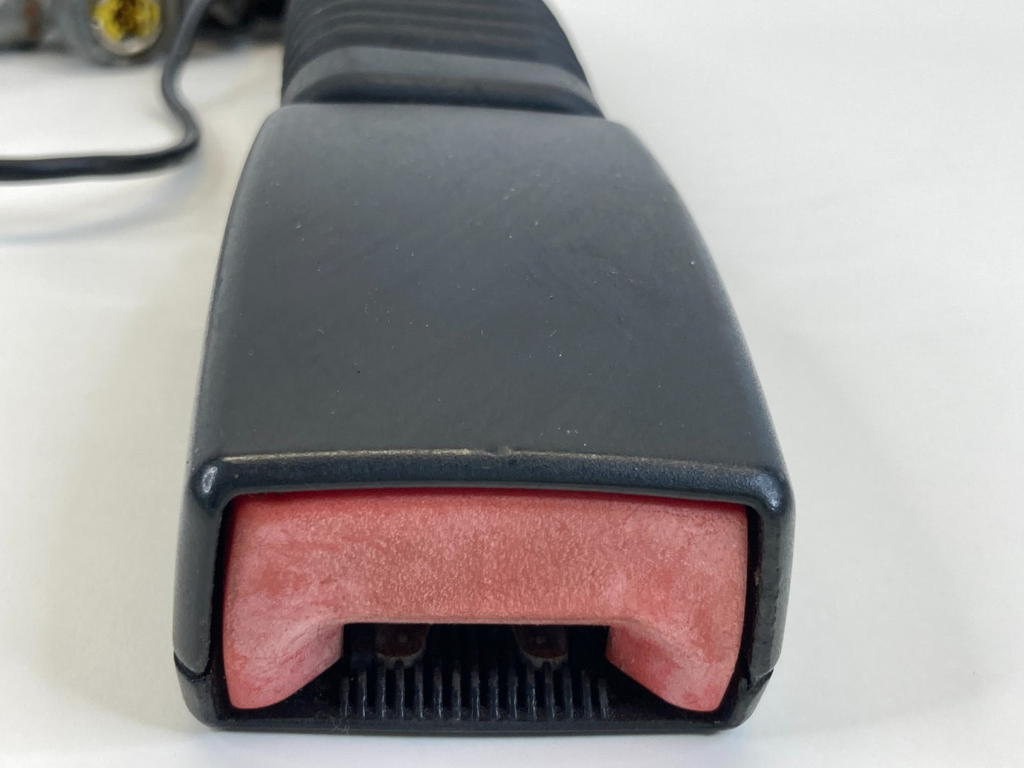 2009 2010 BMW 535i xDrive Front Left Side Seat Belt Buckle Pretensioner OEM