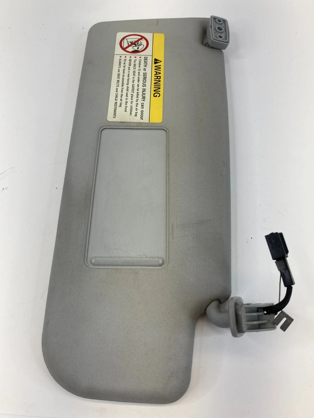 2001-2005 VOLKSWAGEN NEW BEETLE FRONT SUN VISOR SET LEFT RIGHT PAIR ASSEMBLY OEM