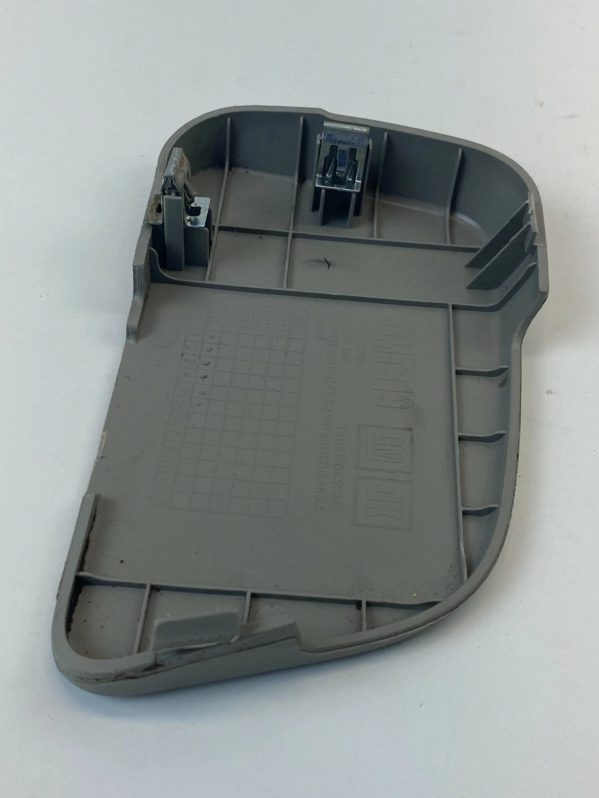 2008 2009 2010 SATURN VUE RIGHT PASSENGER SEAT BELT COVER TRIM CAP LID 96838889