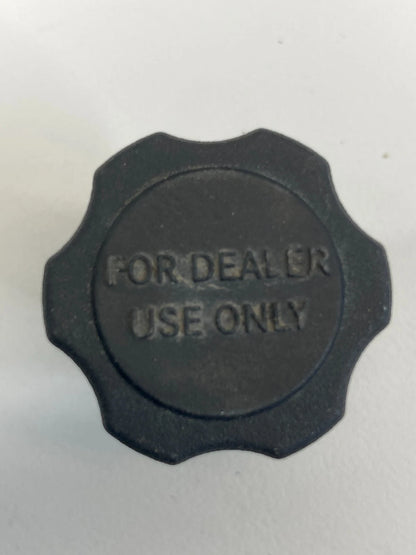 2008-2016 CHRYSLER TOWN & COUNTRY ENGINE OIL FILLER FLUID COVER CAP OEM