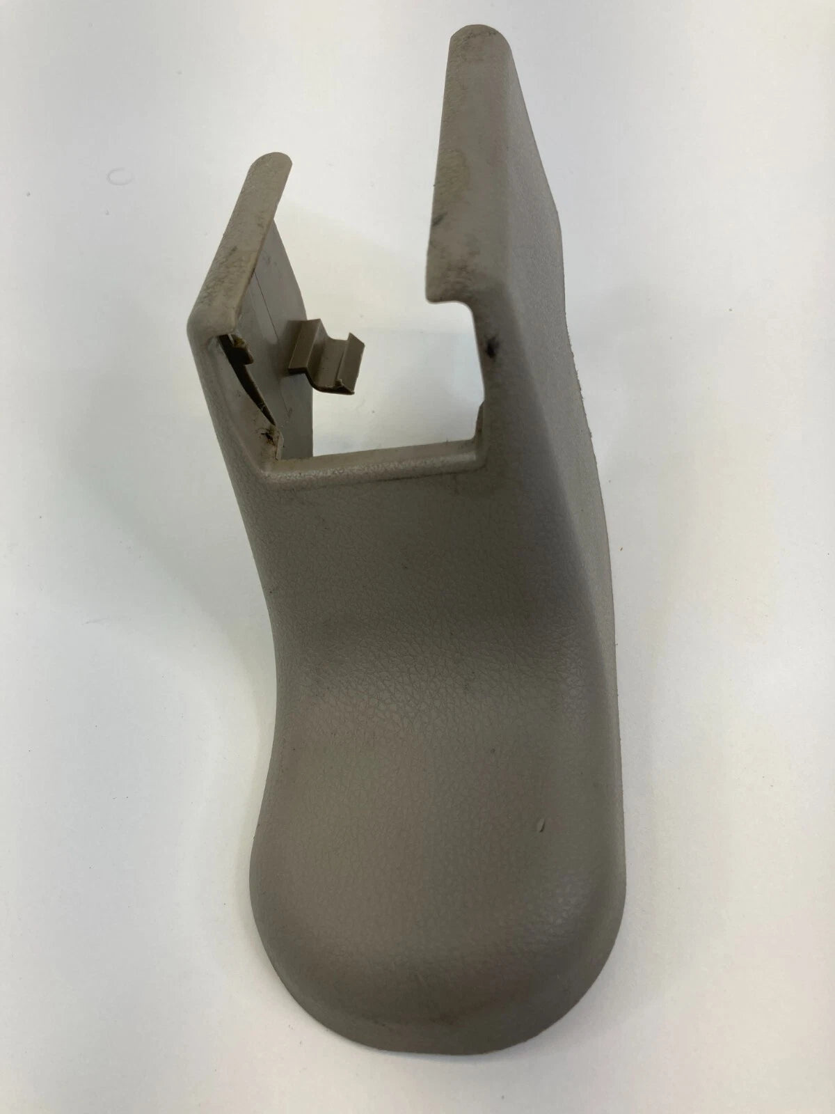 06-11 HONDA CIVIC FRONT RIGHT SEAT RAIL TRACK INNER BOLT TRIM COVER BEZEL OEM