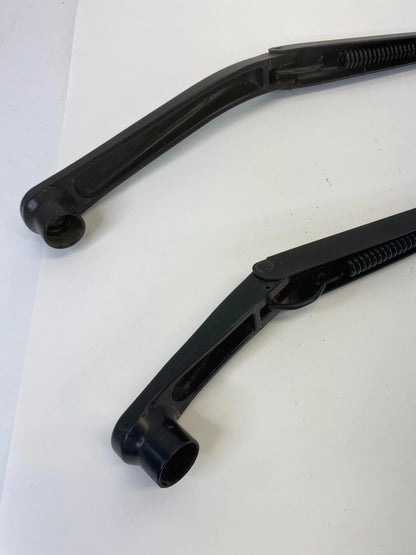2005-2010 CHRYSLER 300 FRONT RIGHT & LEFT WINDSHIELD WIPER ARM PAIR SET OEM