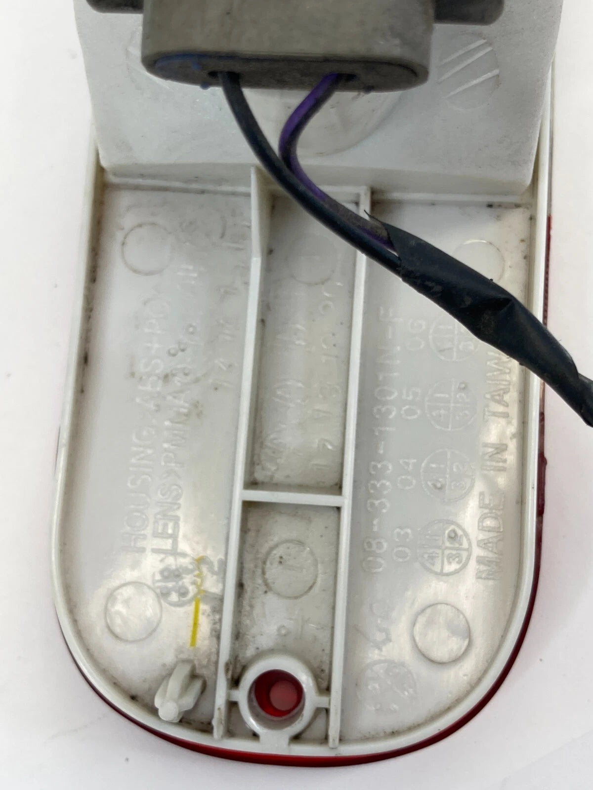 01-05 CHRYSLER PT CRUISER REAR LEFT DRIVER SIDE BACKUP LIGHT LAMP 333-1301N-AC