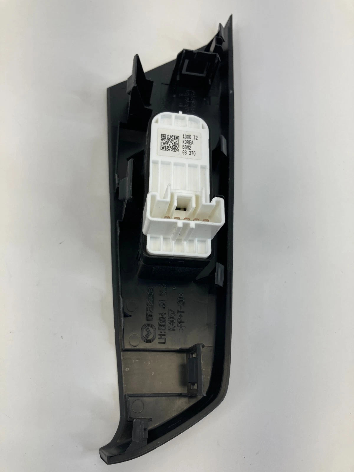 10-13 MAZDA 3 MAZDA3 REAR LEFT DOOR WINDOW CONTROL SWITCH W/ BEZEL BBM4-68-5L6