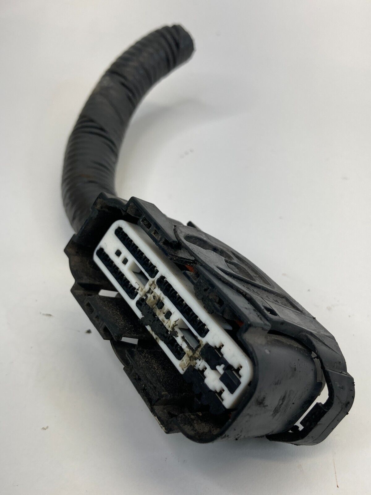 2011 Nissan Rogue FWD 2.5L L4 AT ABS Anti Lock Brake Pump Connector Plug Relay