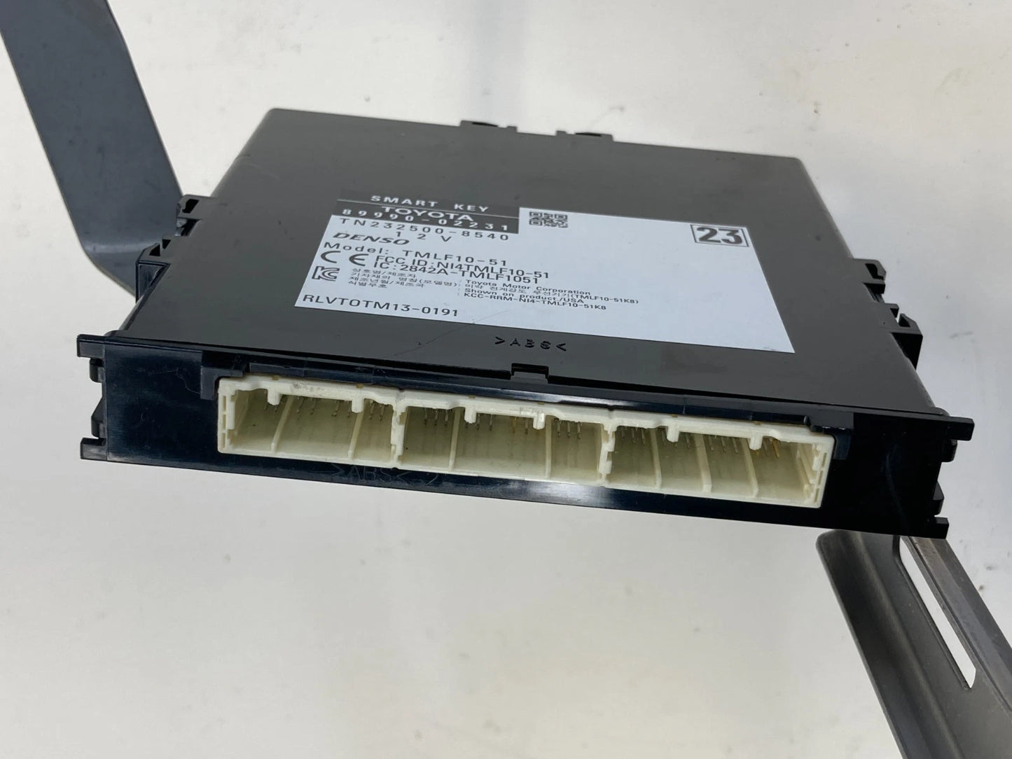 2014-2019 TOYOTA COROLLA THEFT LOCKING SMART KEY CONTROL MODULE 89990-02231 OEM