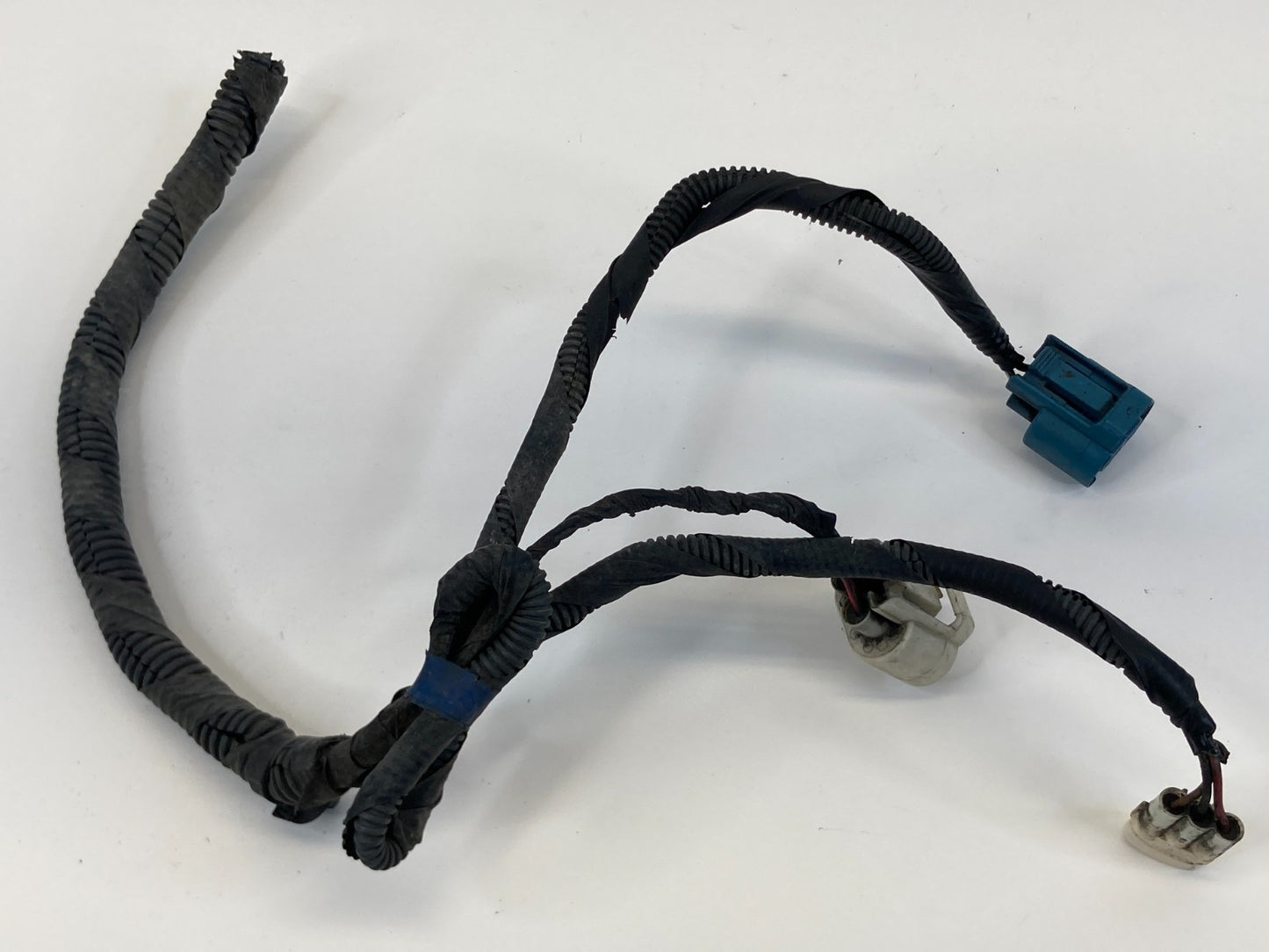 2009-2012 Toyota RAV4 Front Left Side Head Lamp Wire Harness Connector Plug