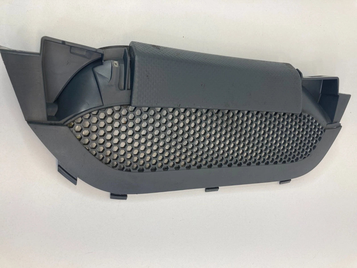 2003-2005 HONDA PILOT FRONT RIGHT PASSENGER SIDE CENTER CONSOLE GRIP ASSEMBLY